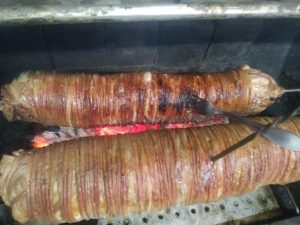 aile hayatı, aile ile kutlama, aile ve mutfak, basit kutlama fikirleri, basit mutluluklar, birlikte zaman geçirmek, evde kutlama fikirleri, evde romantik akşam yemeği, evde romantizm, evde yemek hazırlığı, evlilik ipuçları, evlilik yıldönümü, küçük mutluluklar, mutfakta yaratıcılık, mutlu evlilik sırları, sağlıklı ilişkiler, sevgi dolu anlar, şükretmek, yıldönümü hikayesi, yıldönümü sürprizi