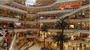 alışveriş kültürü, avm çalışma saatleri, avm kapanma, avrupa avm uygulamaları, çalışan hakları, insan hakları, pazar günü avm kapalı, vardiya sistemi